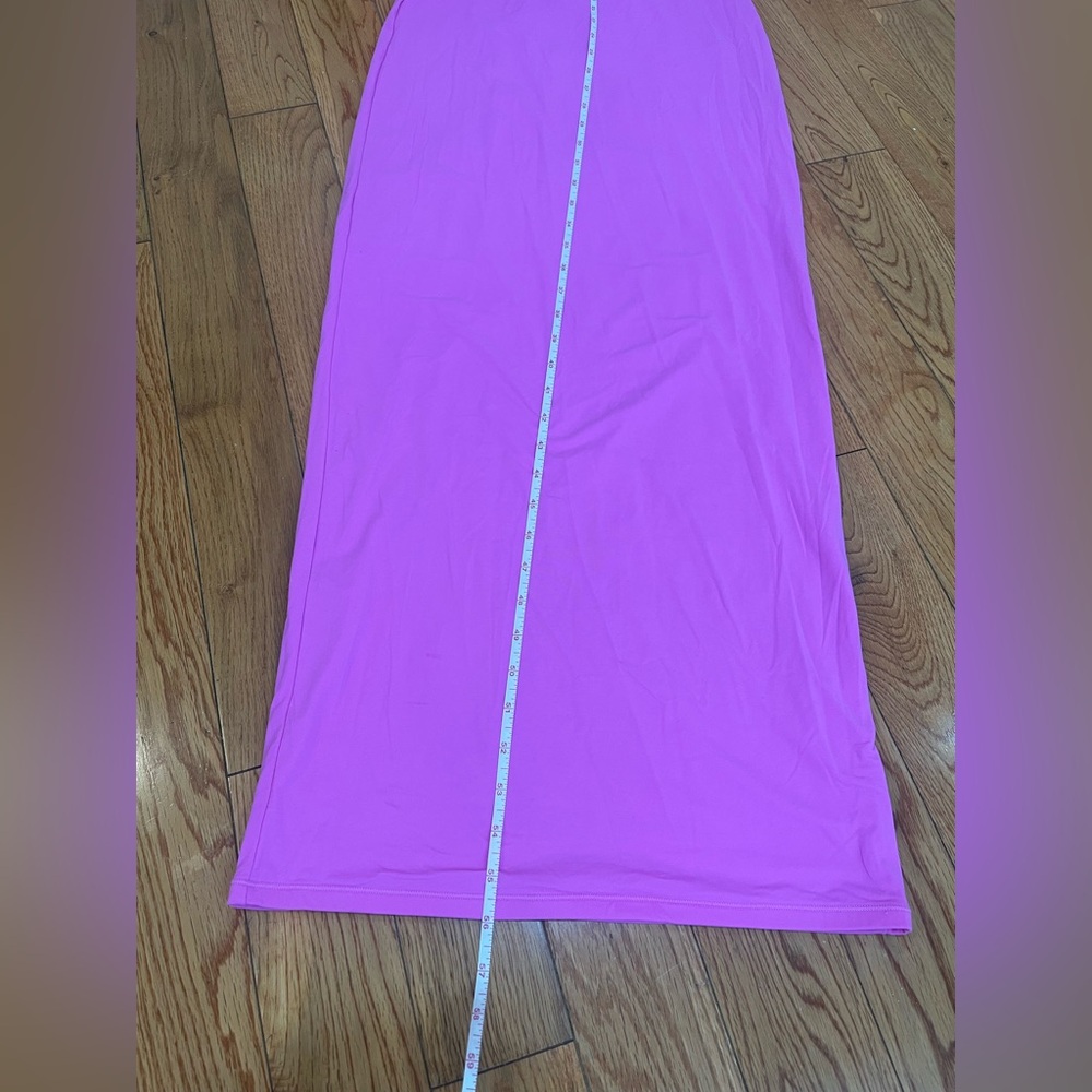 SKIMS Sleeveless High-Neck Maxi Dress in Hot Pink no tags good condition - Picture 5 of 6